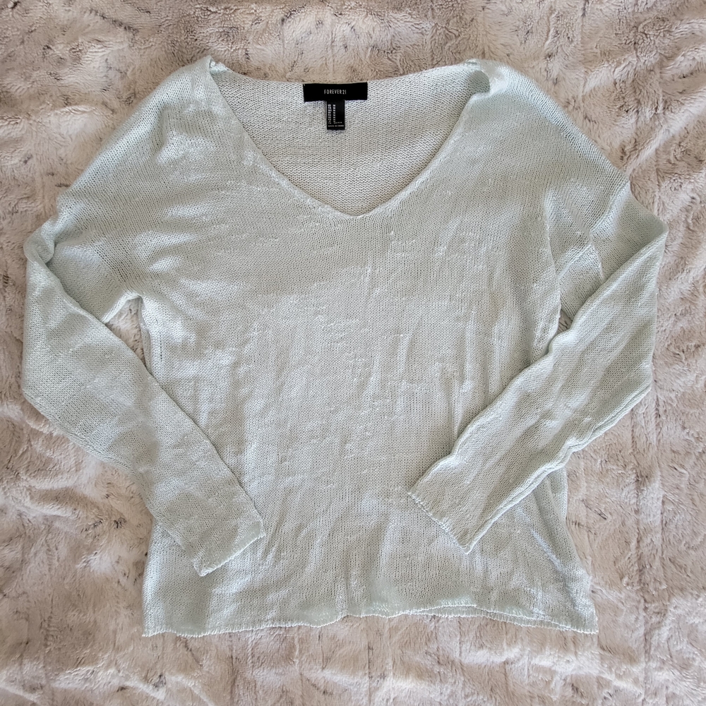 Forever 21 Light Green Scoop Neck Sweater Size Medium